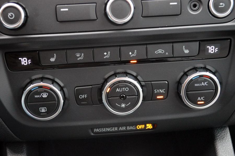  Volkswagen Jetta Hybrid 2012 года  (фото 112 из 133)